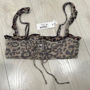 NWT Frankie’s Bikinis Mackenzie Top Leopard Medium